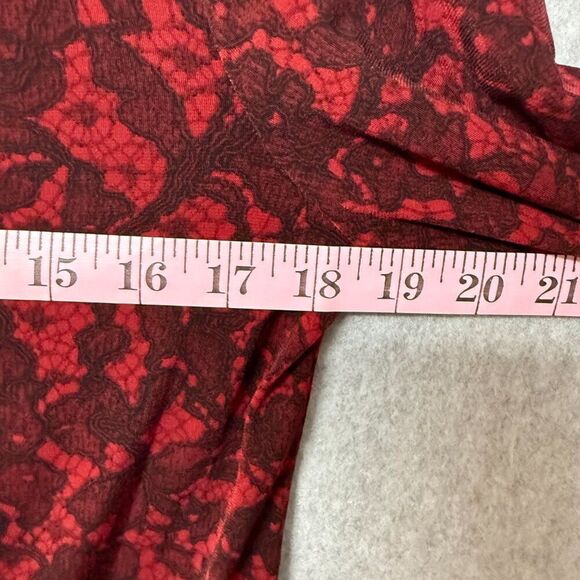 Michael Kors Red/Black Lace Top Size M - Picture 2 of 8